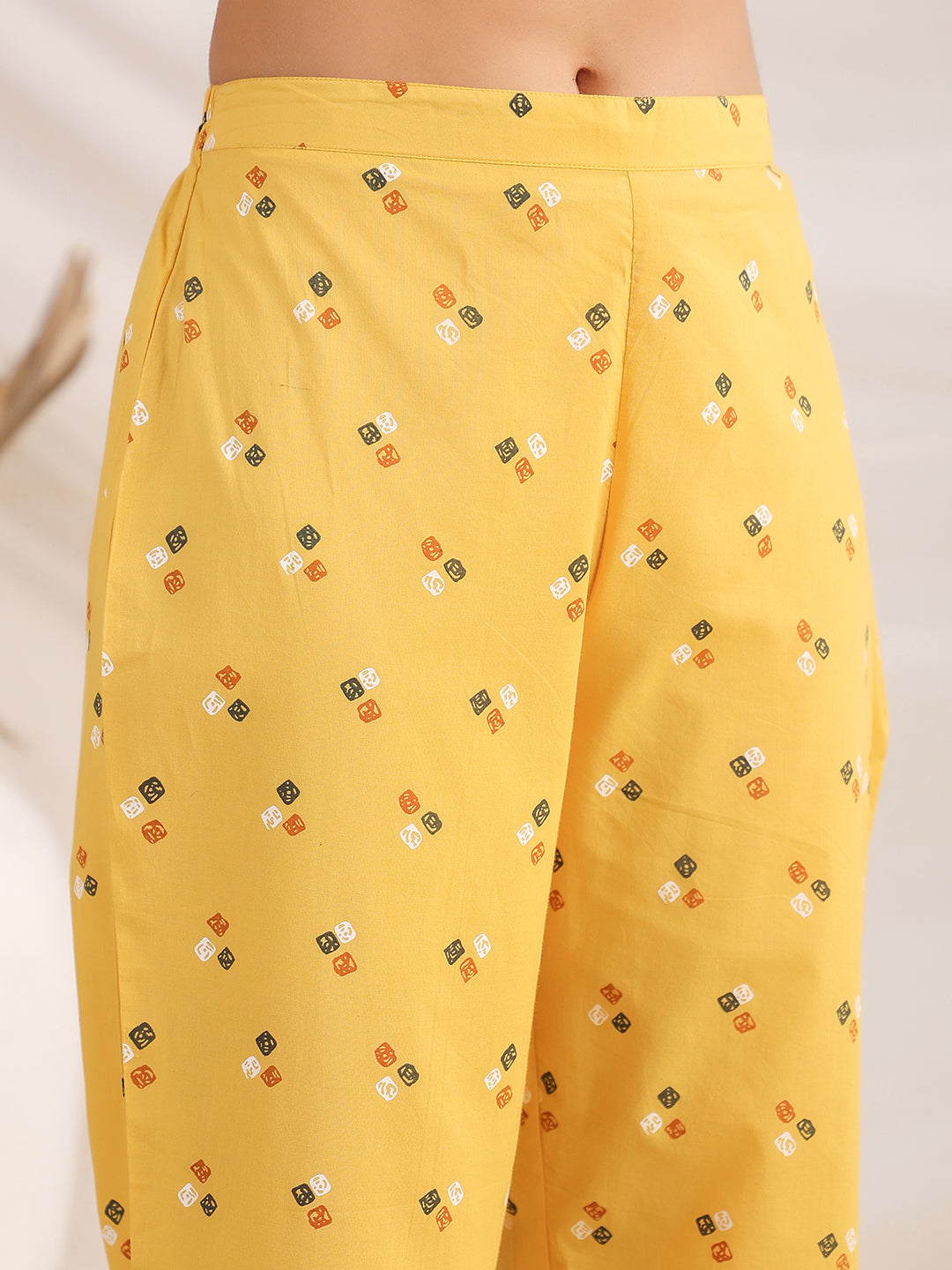 Janasya Gathering Cambric Mustard Geometric Band Collar Co-Ords