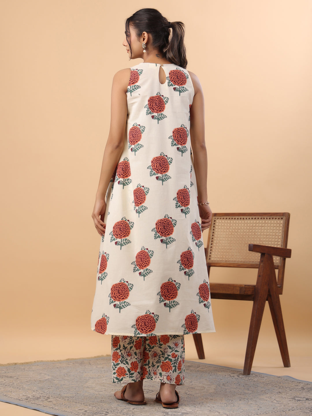 Janasya Gathered Cambric Cream Floral Round Neck Kurta & Bottom - Distacart