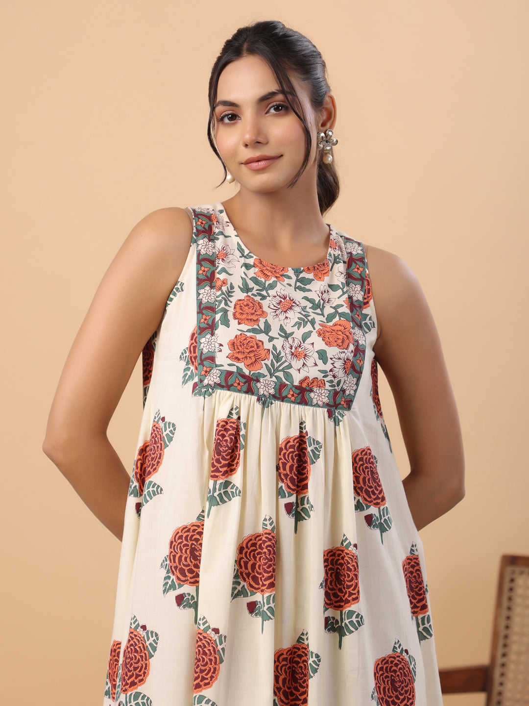 Janasya Gathered Cambric Cream Floral Round Neck Kurta & Bottom - Distacart