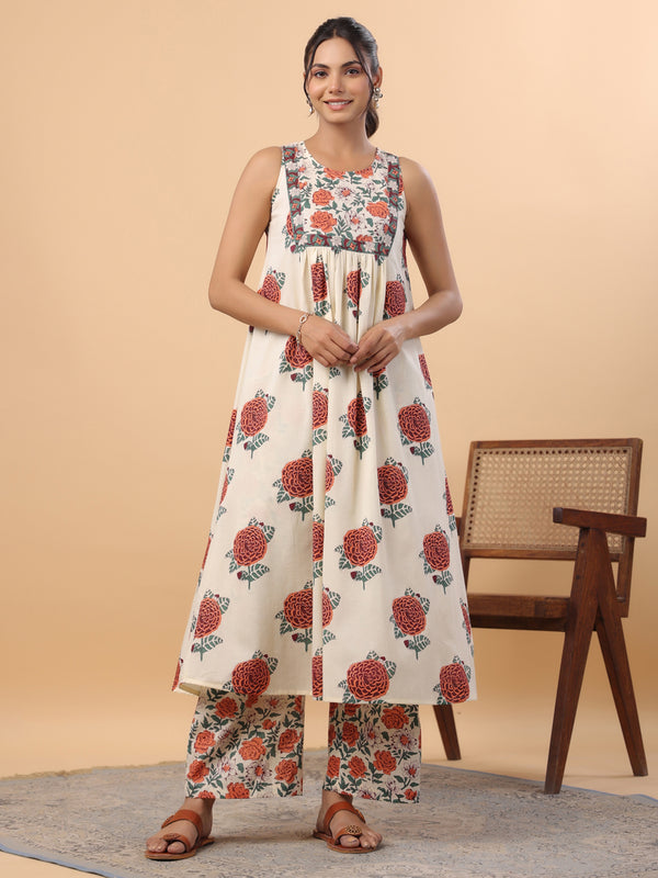 Janasya Gathered Cambric Cream Floral Round Neck Kurta & Bottom - Distacart