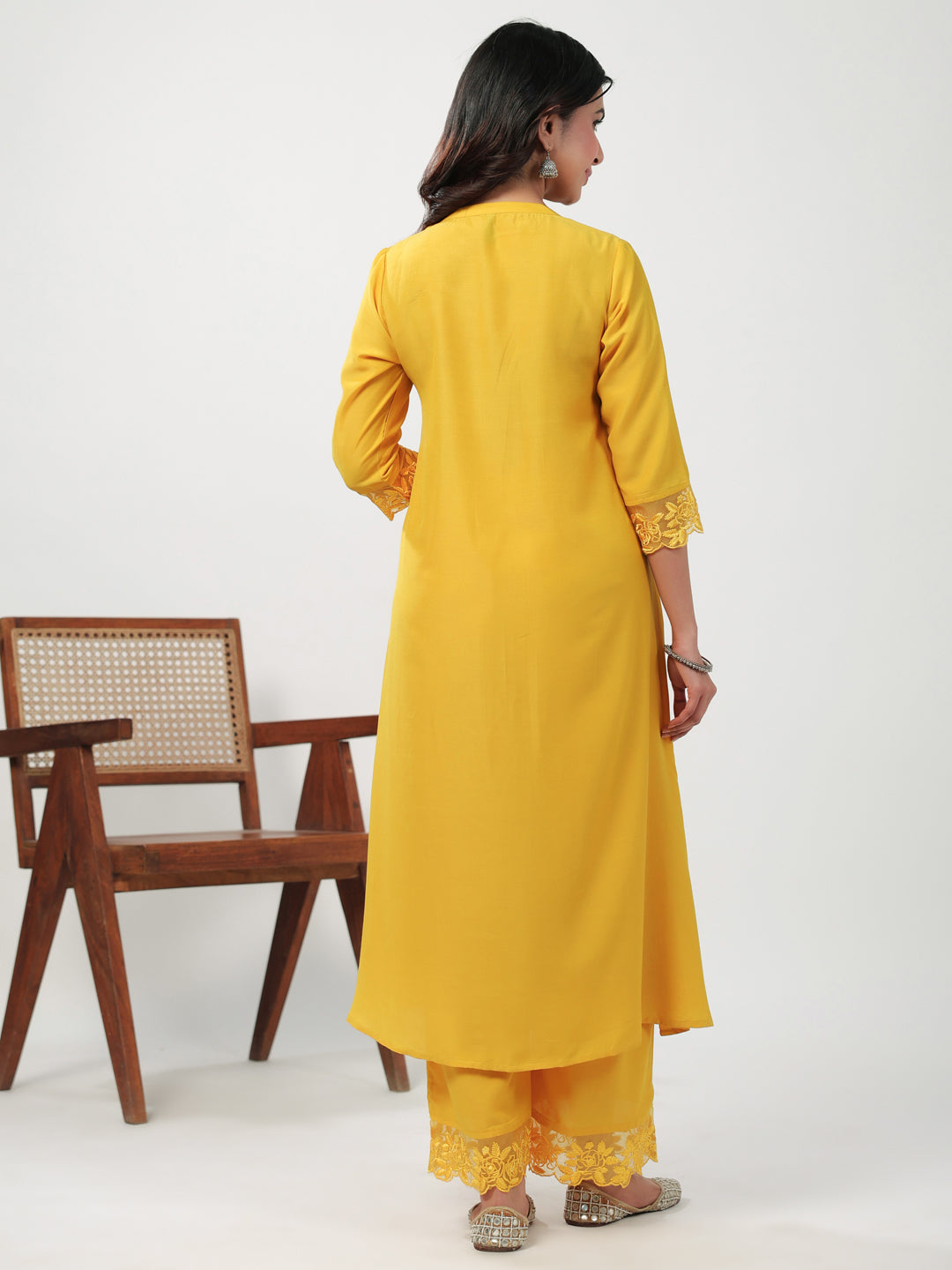 Janasya A-Line Muslin Yellow Embroidered V-Neck with Band Collar Kurta & Bottom - Distacart
