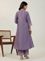 Thumbnail for Janasya A-Line Muslin Lavender Solid V-Neck with Band Collar Kurta & Bottom - Distacart