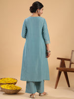 Thumbnail for Janasya Gathering Muslin Sage Yoke Embroidery V-Neck Kurta Set - Distacart