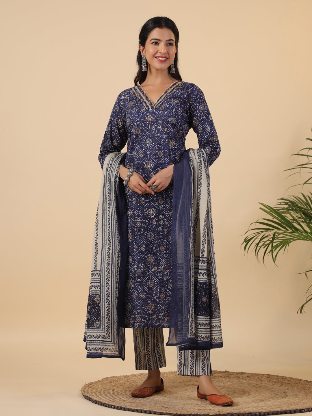 Janasya Straight Cambric Dark Blue Bandhani V-Neck with Band Collar Kurta Set - Distacart