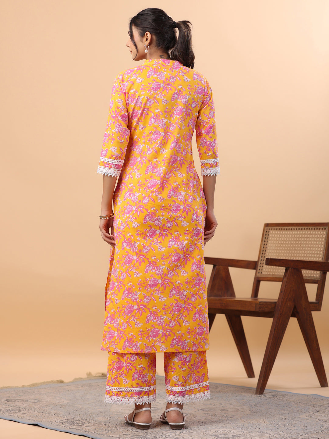 Janasya Straight Cambric Orange Floral Band Collar Kurta & Bottom