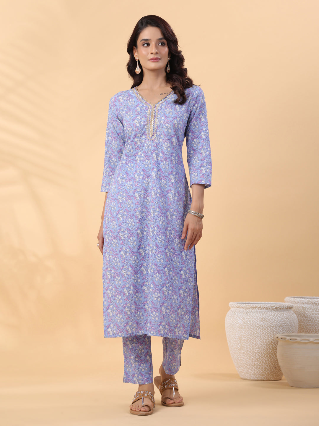 Janasya Regular Cambric Ice Blue Floral V-Neck Kurta Set