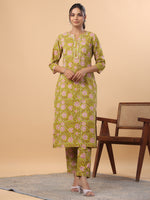Thumbnail for Janasya Lime Green Cambric Floral Kurta & Bottom - Distacart