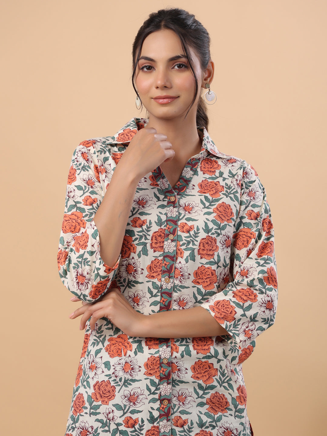 Janasya Regular Cambric Cream Floral Collar Tunic