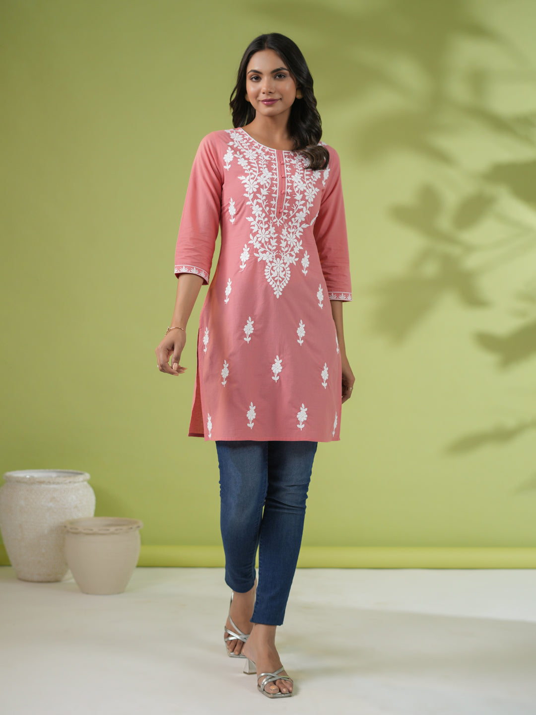 Janasya Straight Cambric Beige Embroidered Round Neck Tunic