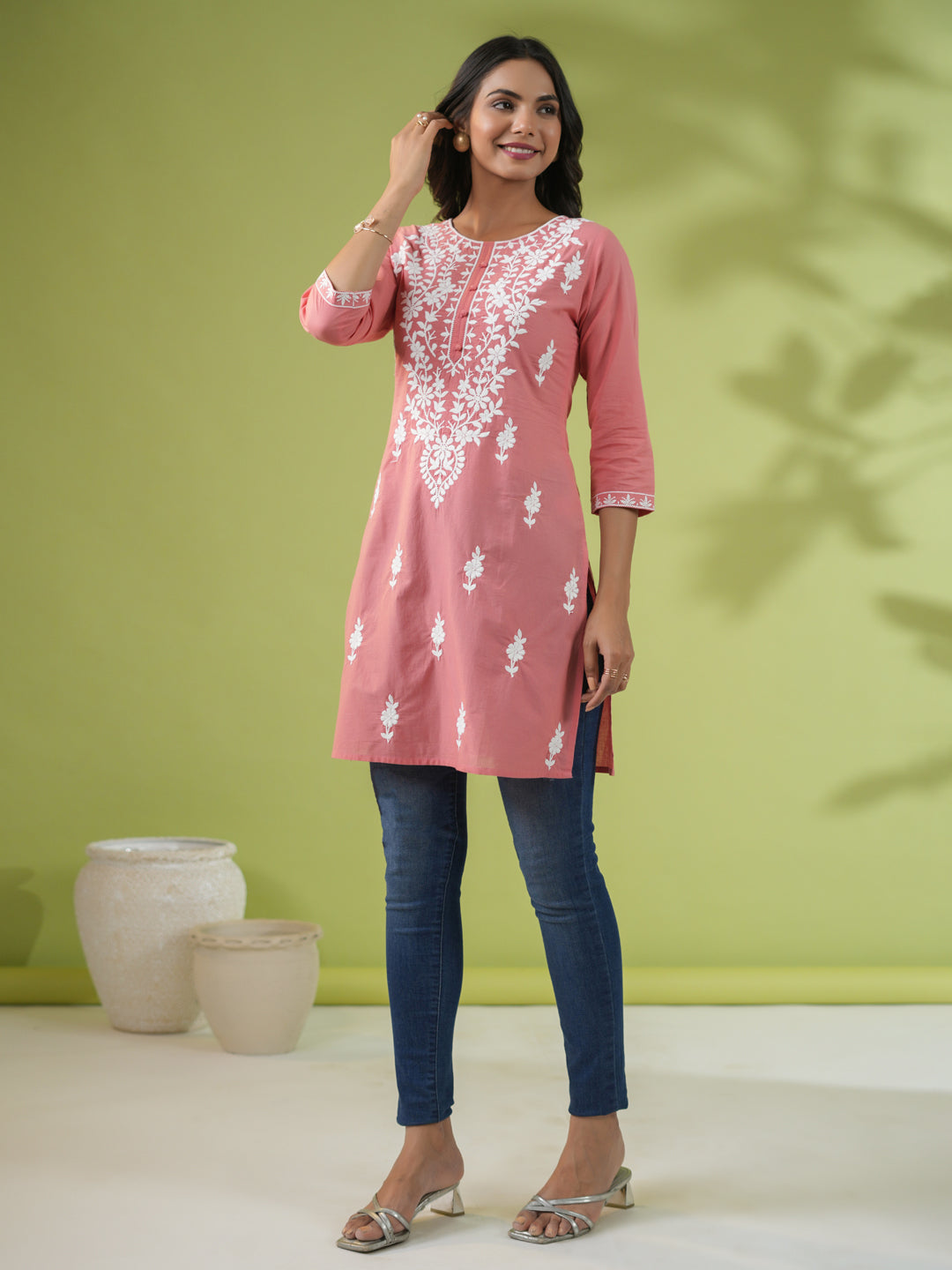 Janasya Straight Cambric Beige Embroidered Round Neck Tunic