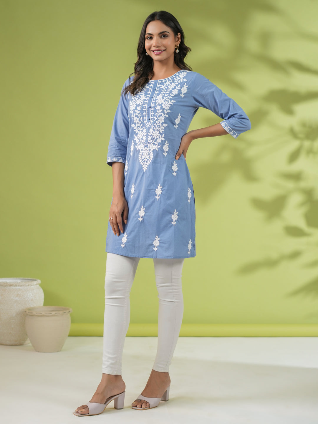 Janasya Straight Cambric Blue Embroidered Round Neck Tunic
