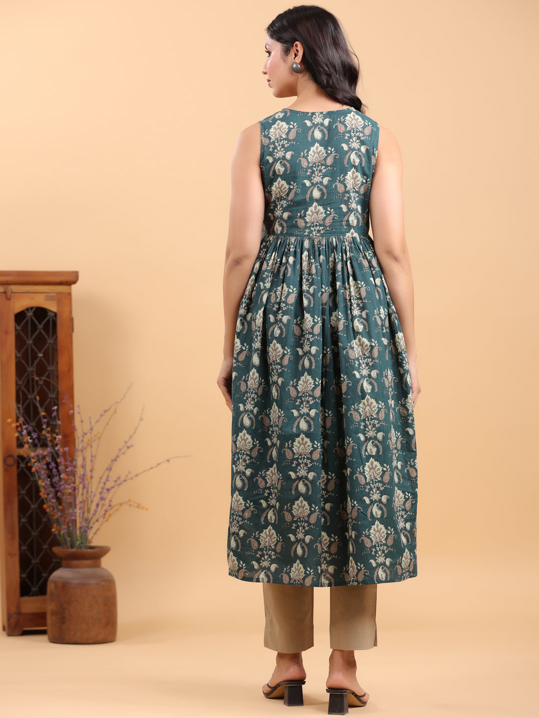 Janasya Dark Green Cambric Ethnic Motifs Kurta - Distacart