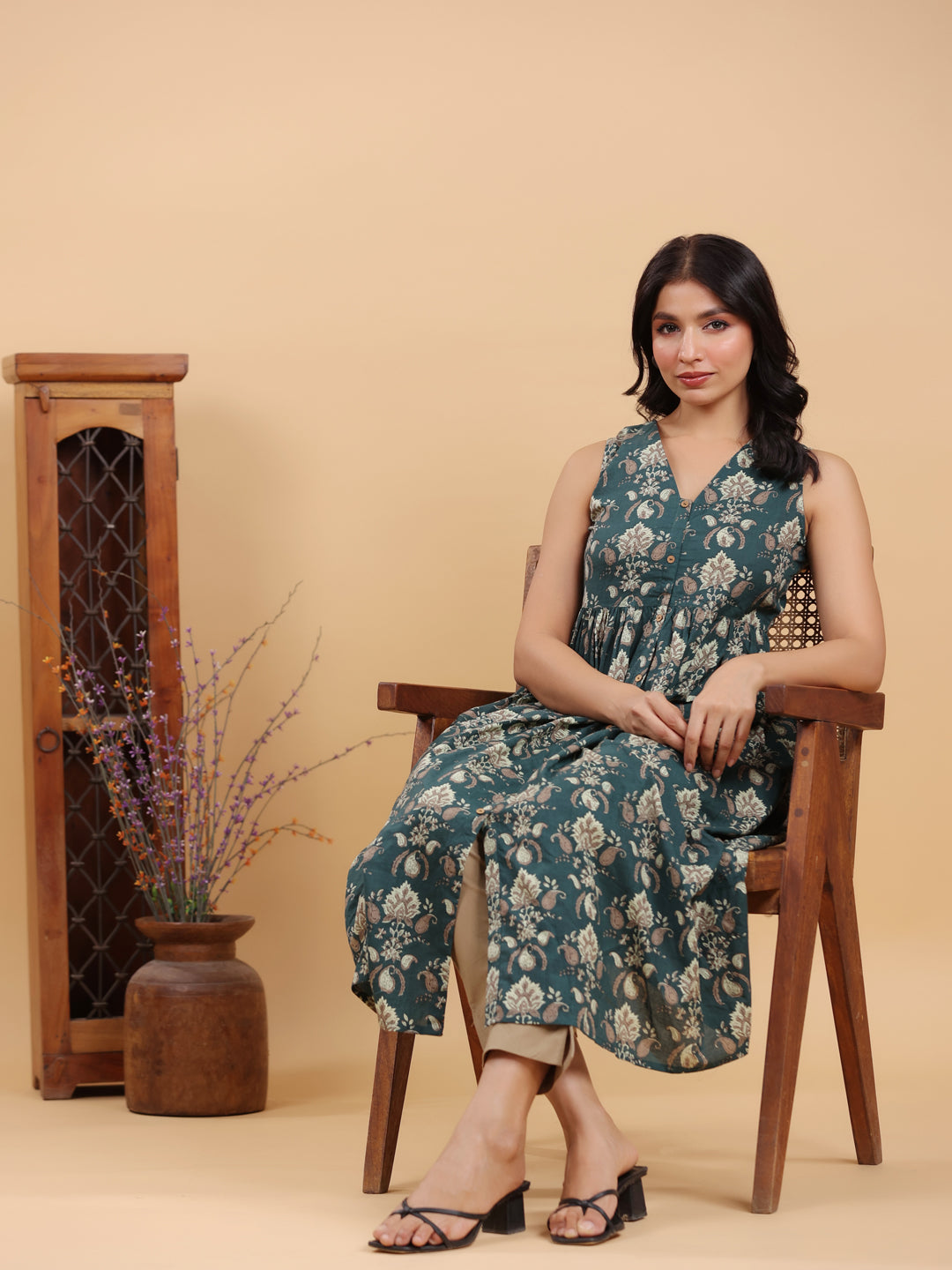 Janasya Dark Green Cambric Ethnic Motifs Kurta - Distacart