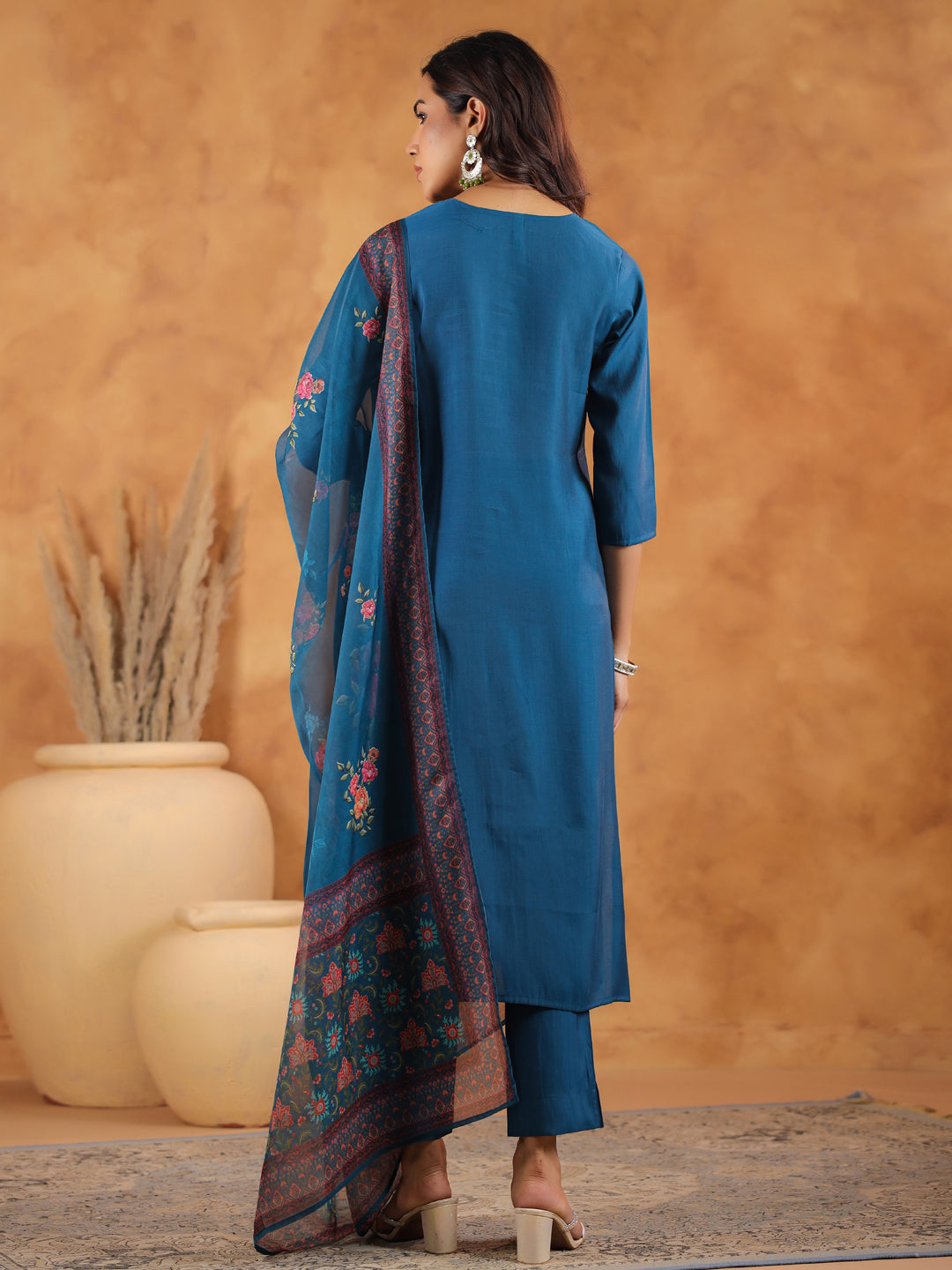 Janasya Dark Silk Blend Yoke Embroidery Straight Kurta Set