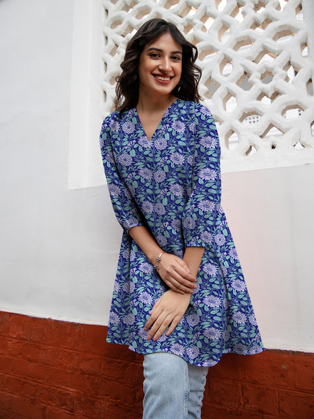 Janasya Dark Georgette Floral A-Line Tunic