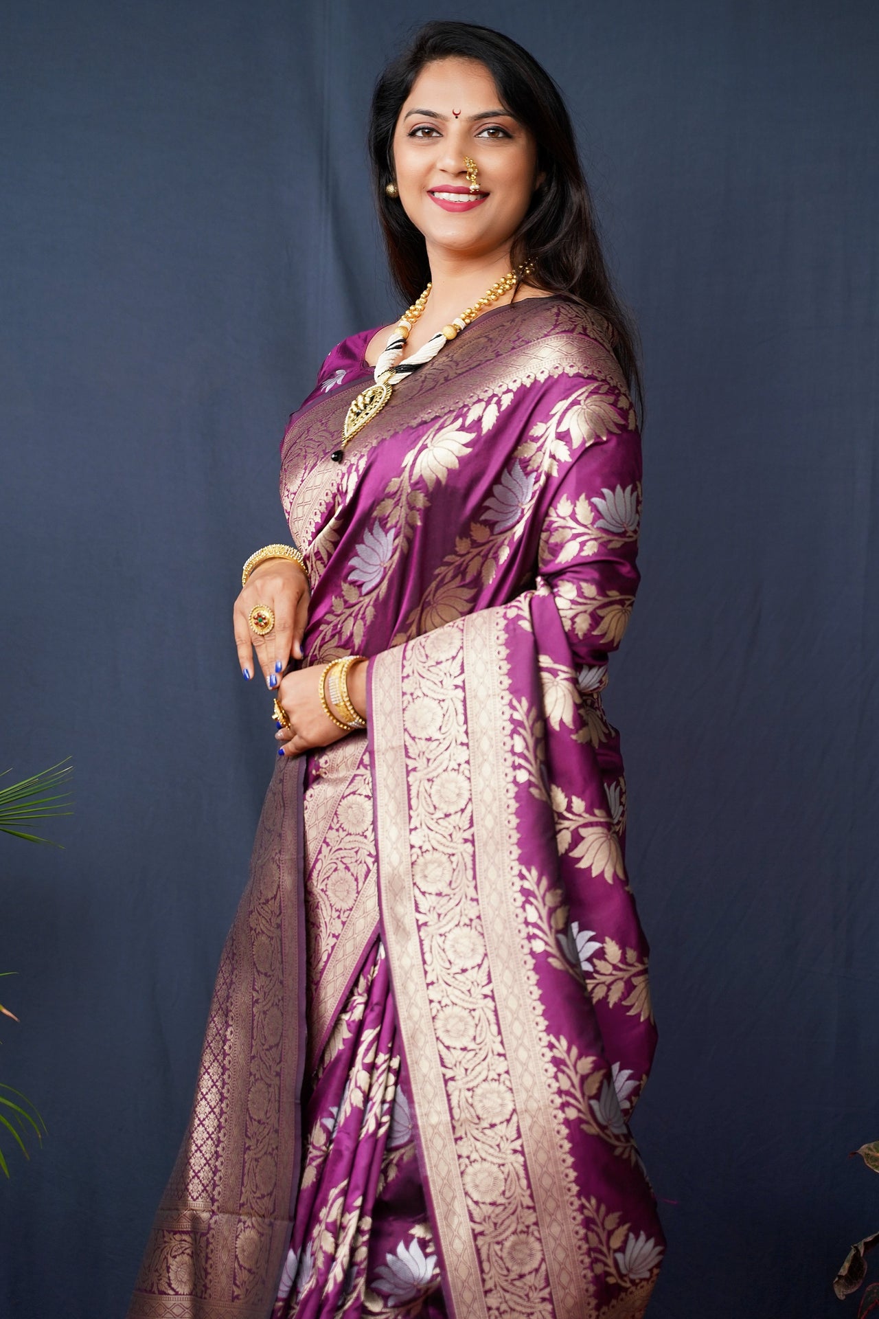 Jyoti Fashion Women's Wine Handloom Banarasi Silk Zari Woven Saree with Blouse