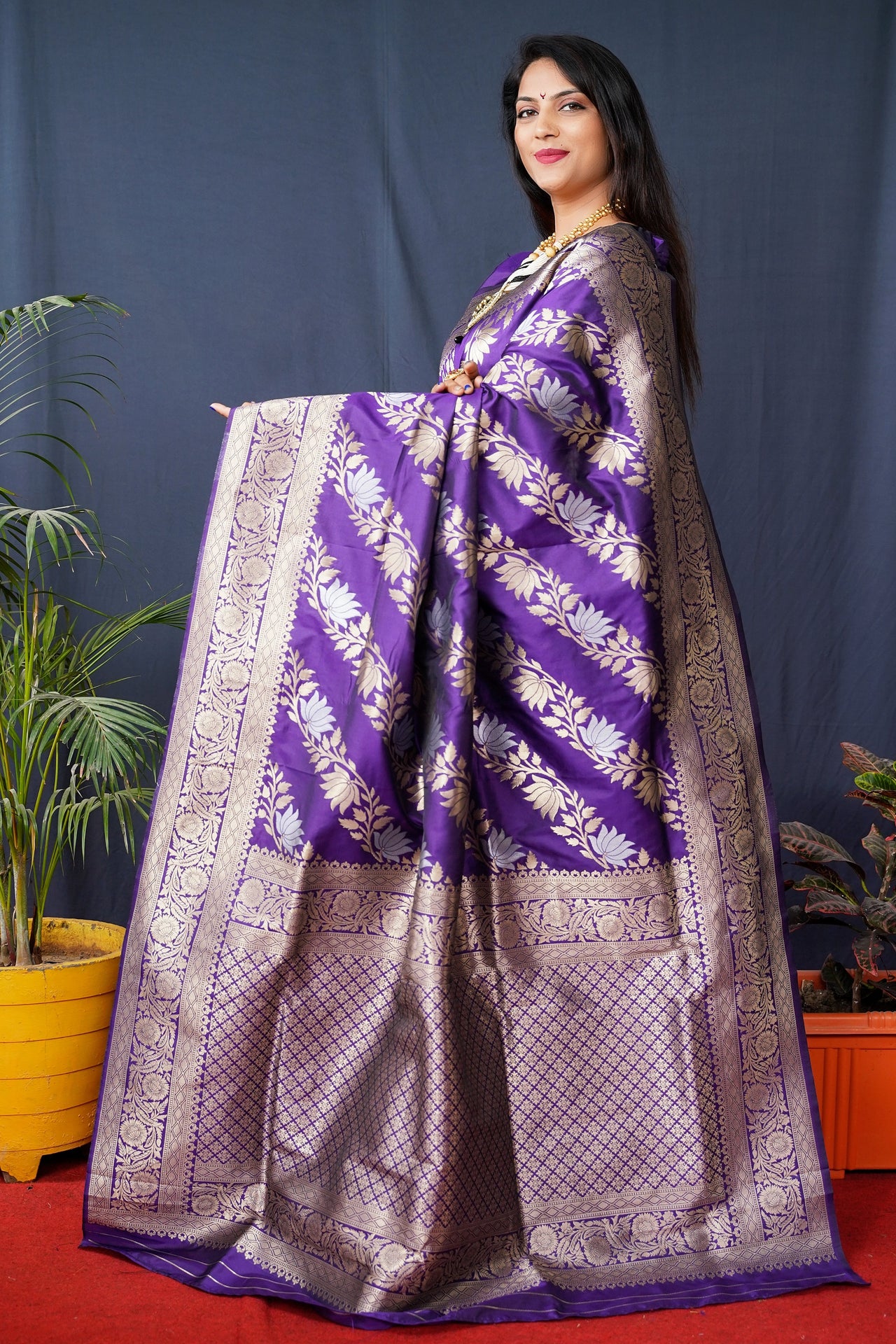 Jyoti Fashion Women's Purple Handloom Banarasi Silk Zari Woven Saree with Blouse