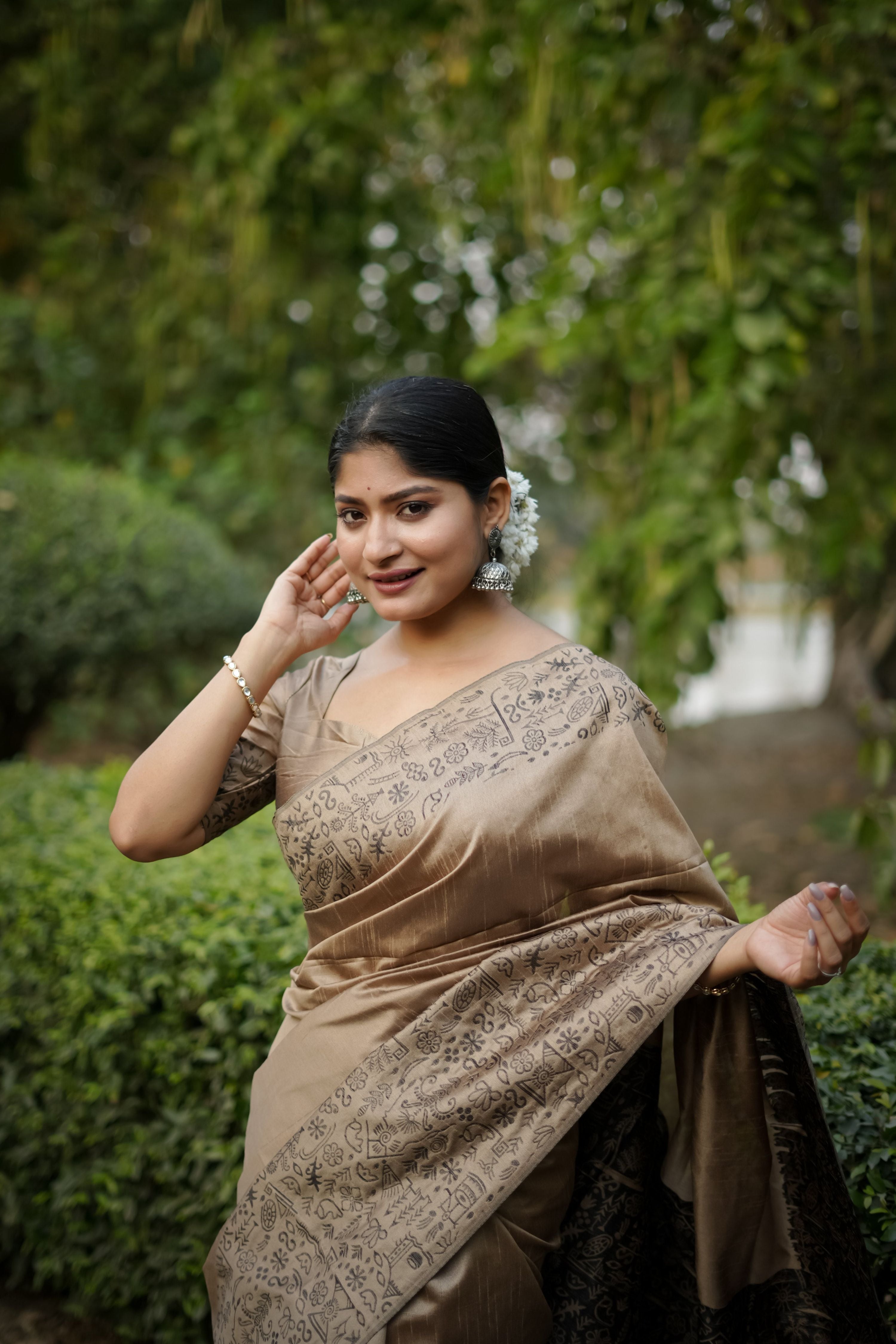 Jyoti Fashion Women's Beige Handloom Raw Silk Weaving Designer Saree with Blouse