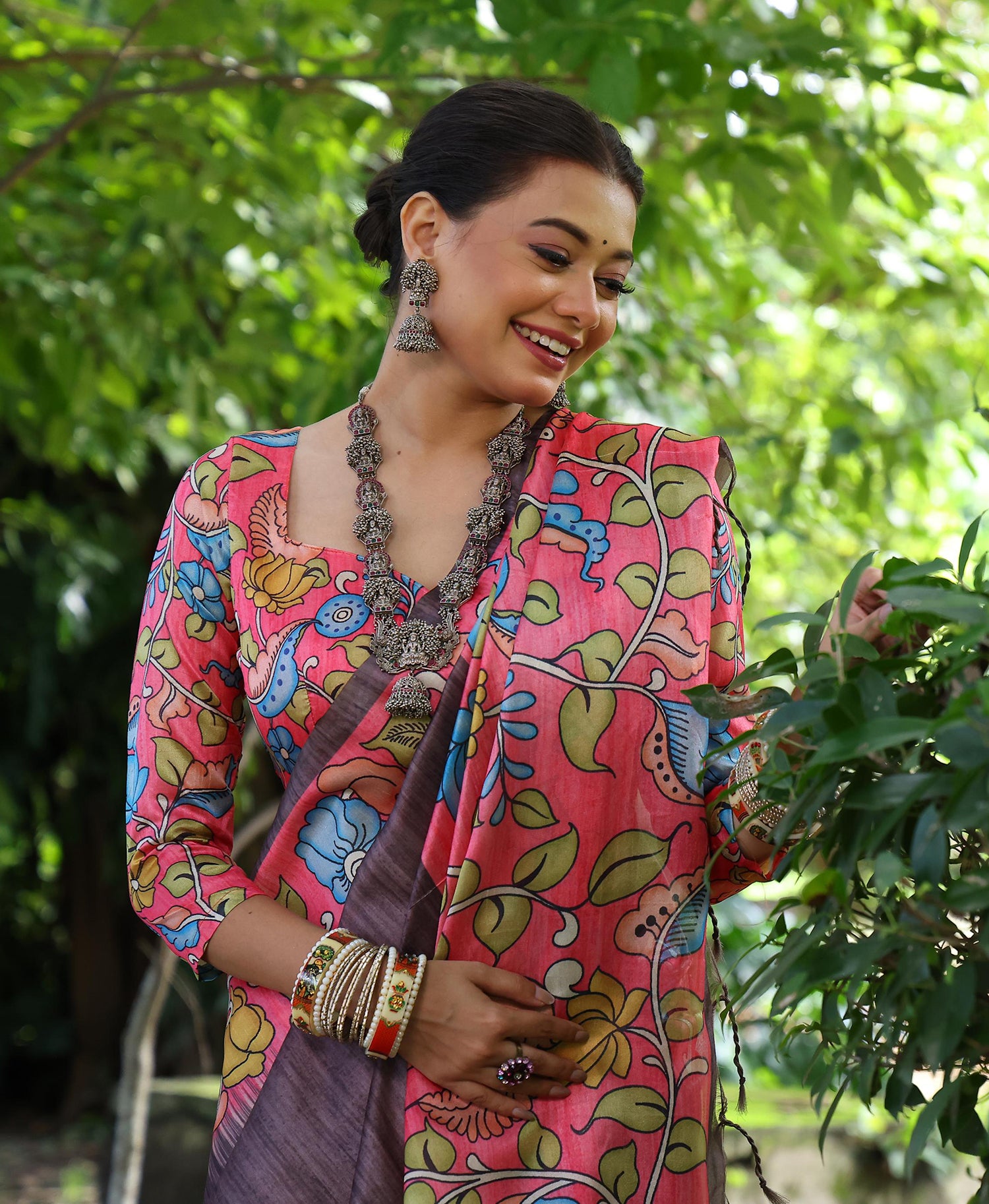 Jyoti Fashion Women's Black Soft Tussar Silk Kalamkari Printed Designer Saree with Blouse