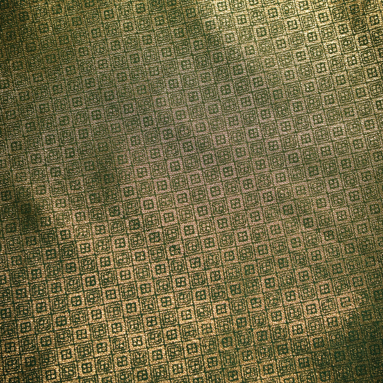 NOZ2TOZ Women White And Green Dharmawaram Saree - Distacart