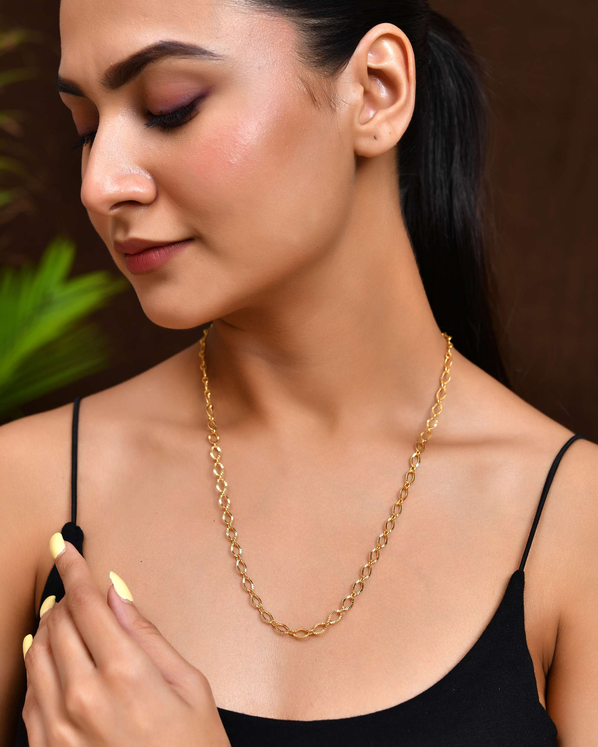 Jewels Nest Chunky Twisted Oval-Link Gold Chain