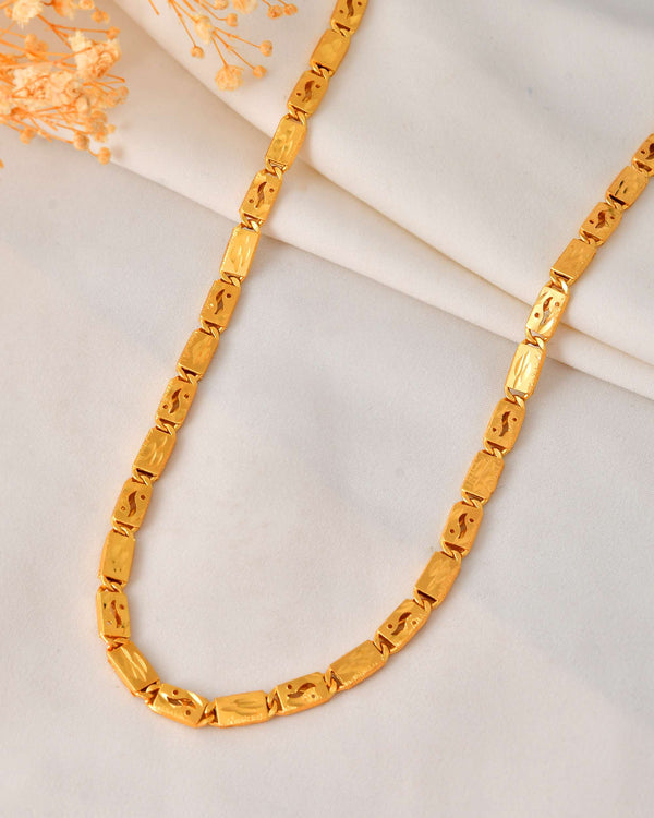 Jewels Nest Golden Geometric Link Chain for Men & Women – Classy Look
