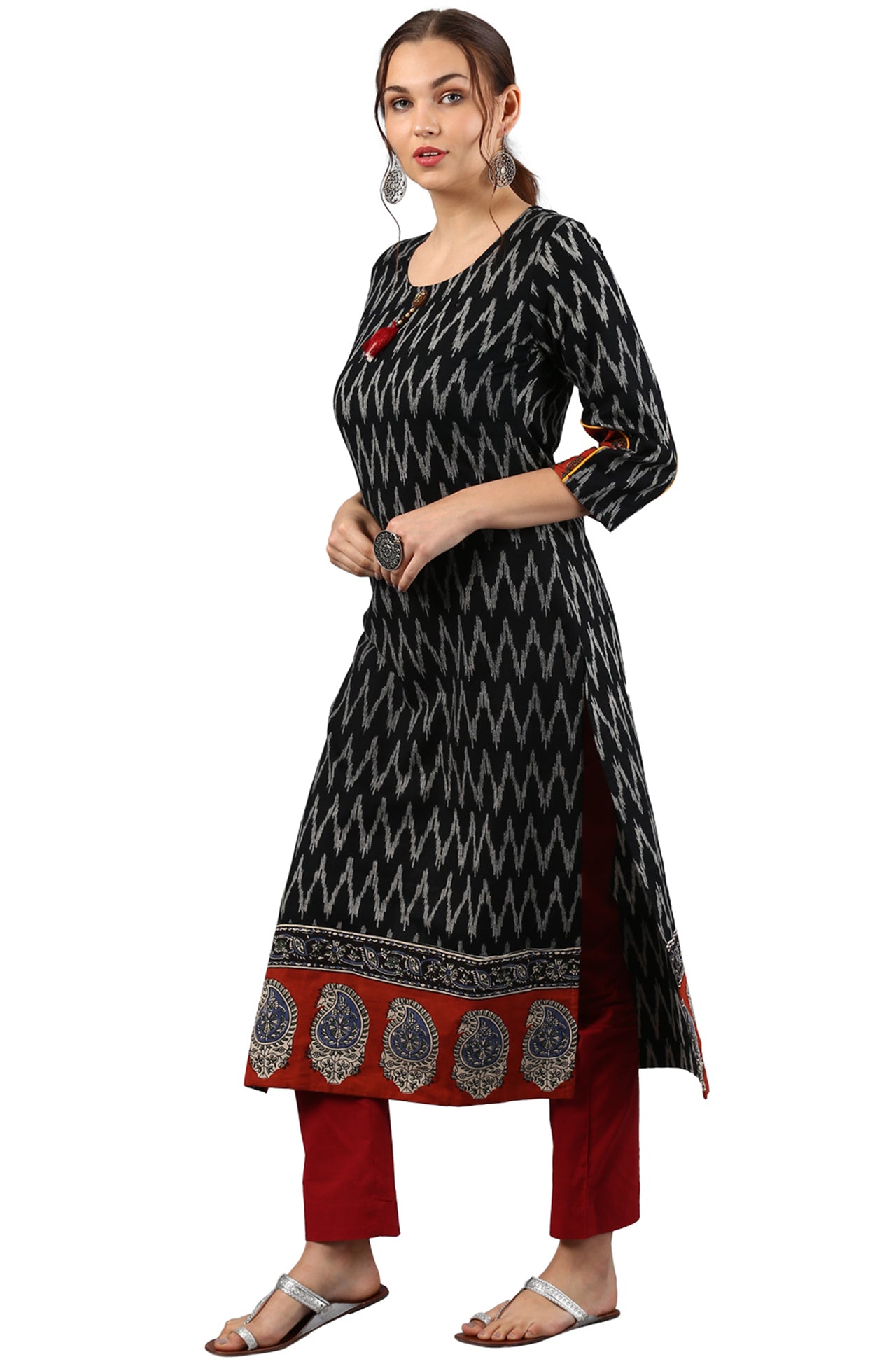 Janasya Black Cotton Ikat Straight kurta