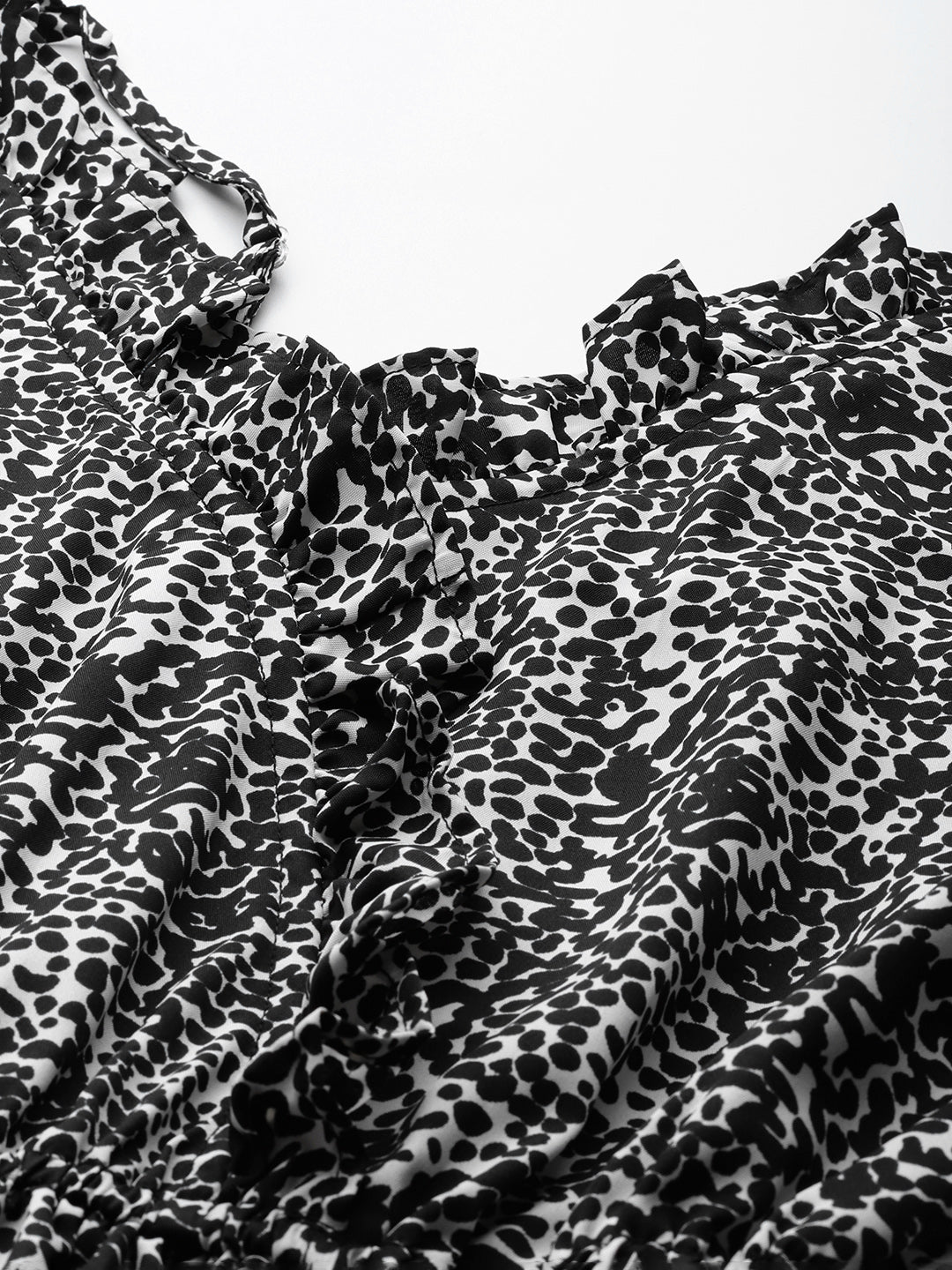 Jainish Women's Printed crop top with frills - Black - Distacart