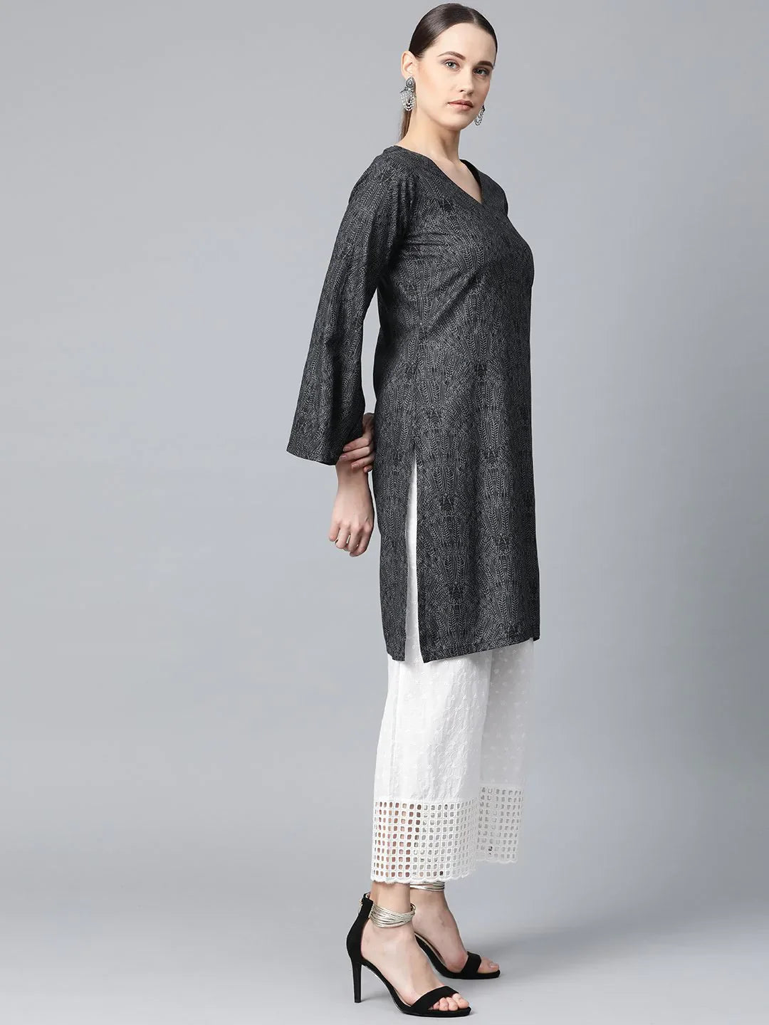 Women Charcoal Grey & Black Printed Straight Kurta - Rasiya