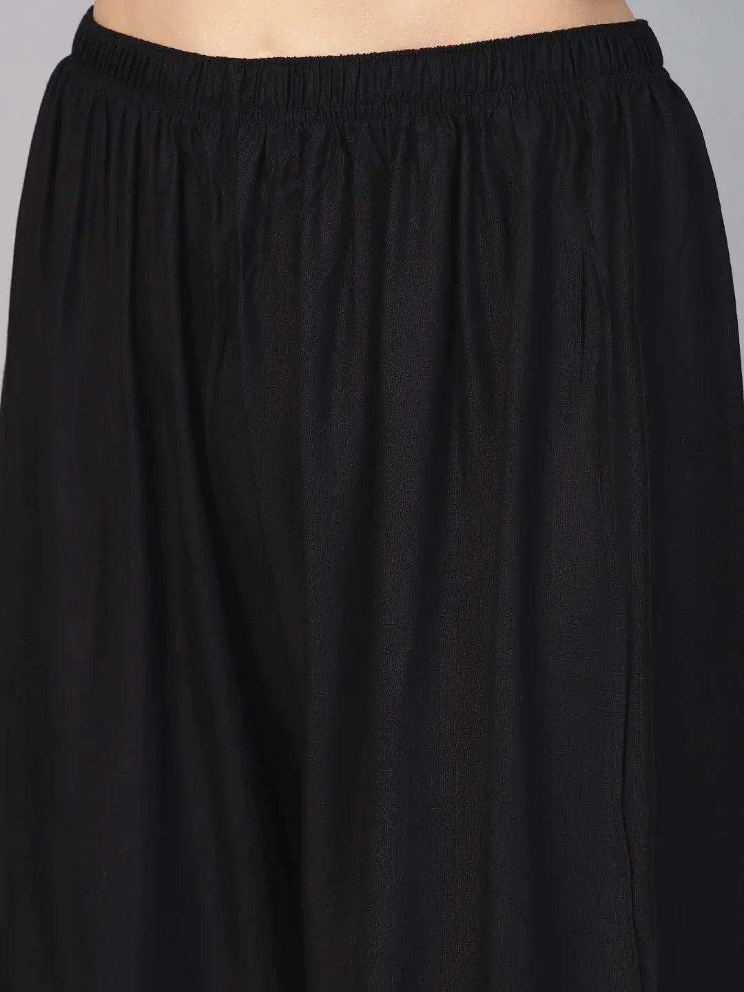 Women Black Solid Straight Palazzos - Rasiya
