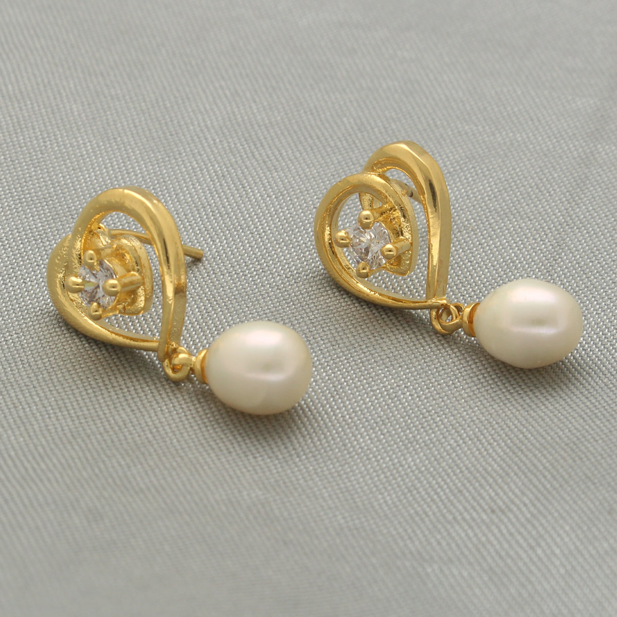J Pearls Lovely Pearl Earrings - Distacart