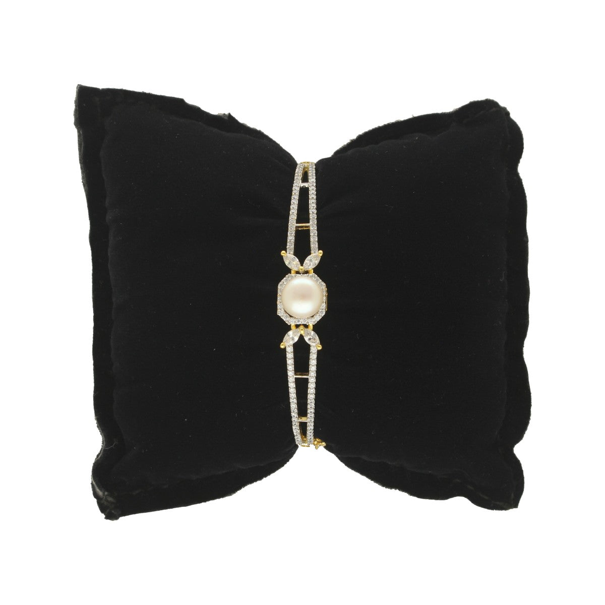 J Pearls Phoenix Pearl Bracelet - Distacart