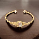 Thumbnail for J Pearls Opulent Pearl Bracelet - Distacart