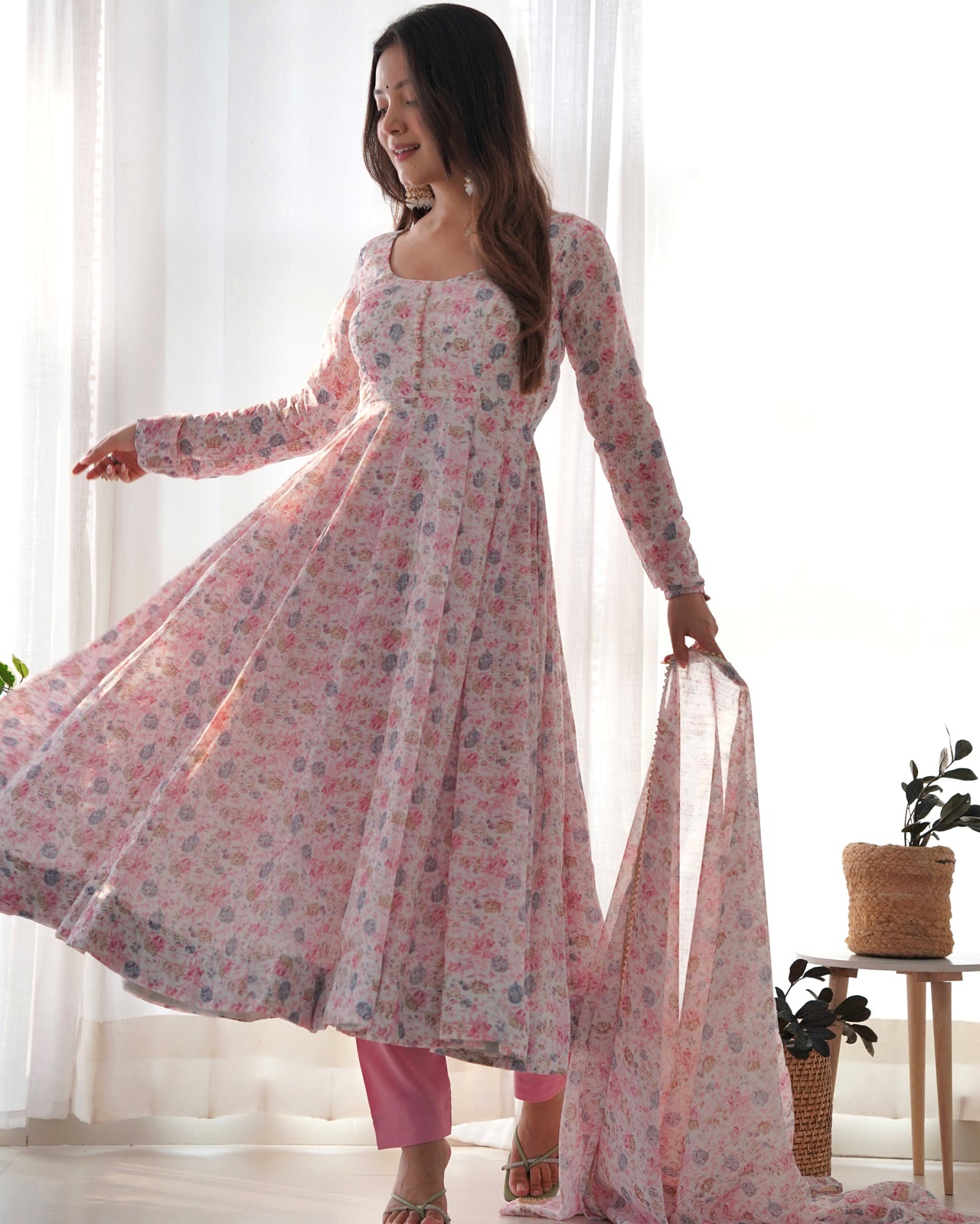Lorenvalley Fashion Women Pure Orange Chiffon Floral Print Fully Flair Anarkali Kurta Pant With Dupatta Set - Pink