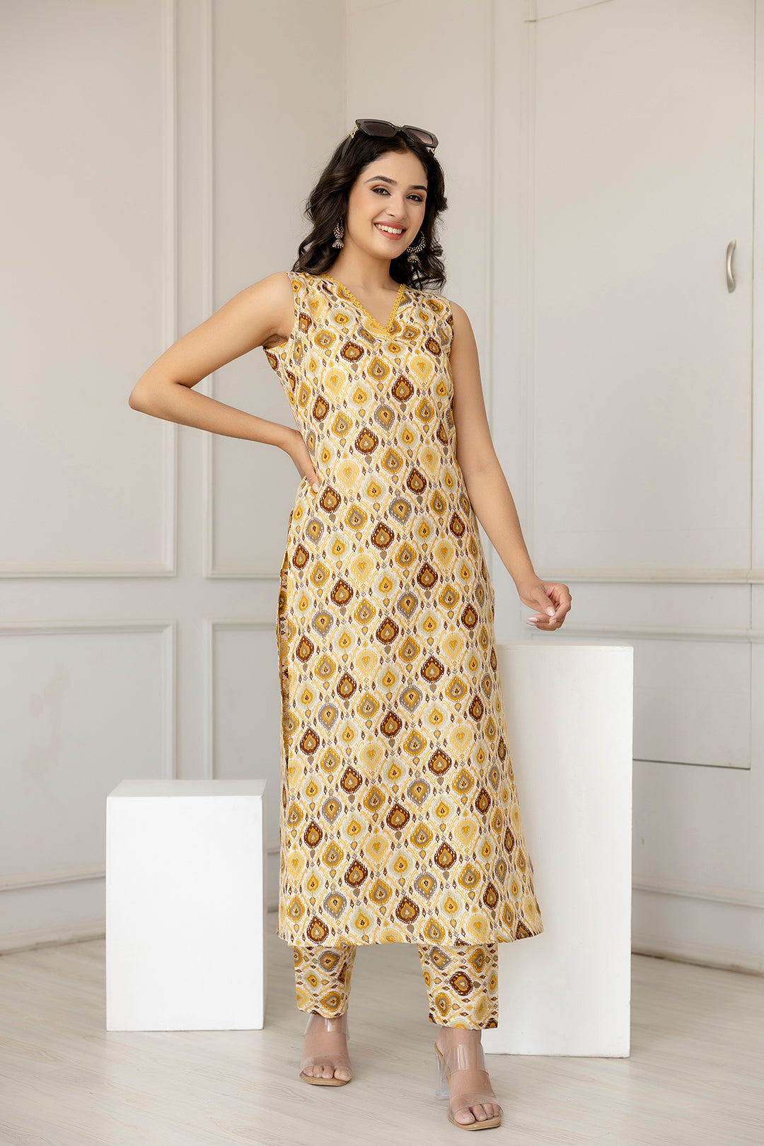 Women Multi Color Printed Straight Kurta With Trouser - Rasiya