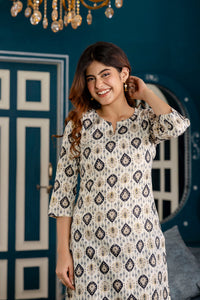 Thumbnail for Women Off White and Black Printed Straight Kurta - Rasiya