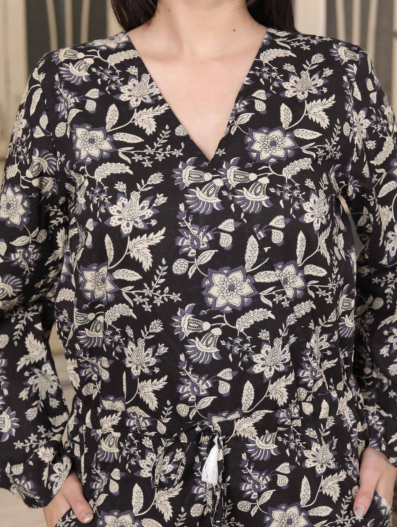 Miravan Women's Pure Cotton Black Long Sleeve Floral Printed Stylish Jumpsuit