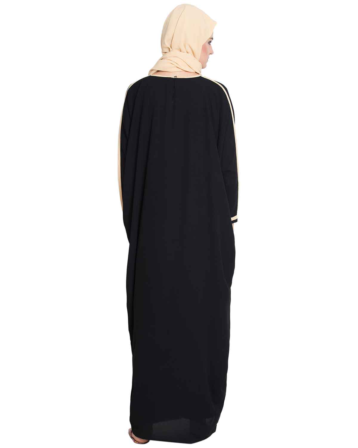 Bashariya Elegant Kaftan Abaya In Free Size With Contrast Detailings-Black