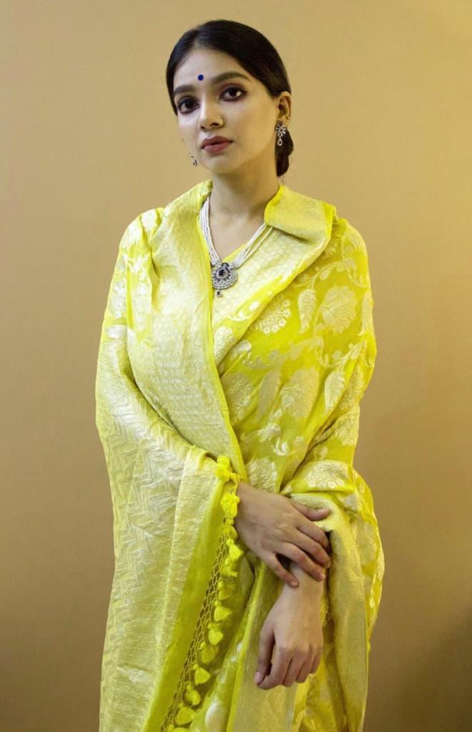 NOZ2TOZ Jacquard Lichi Silk Green Saree With Unstitched Blouse Piece - Distacart