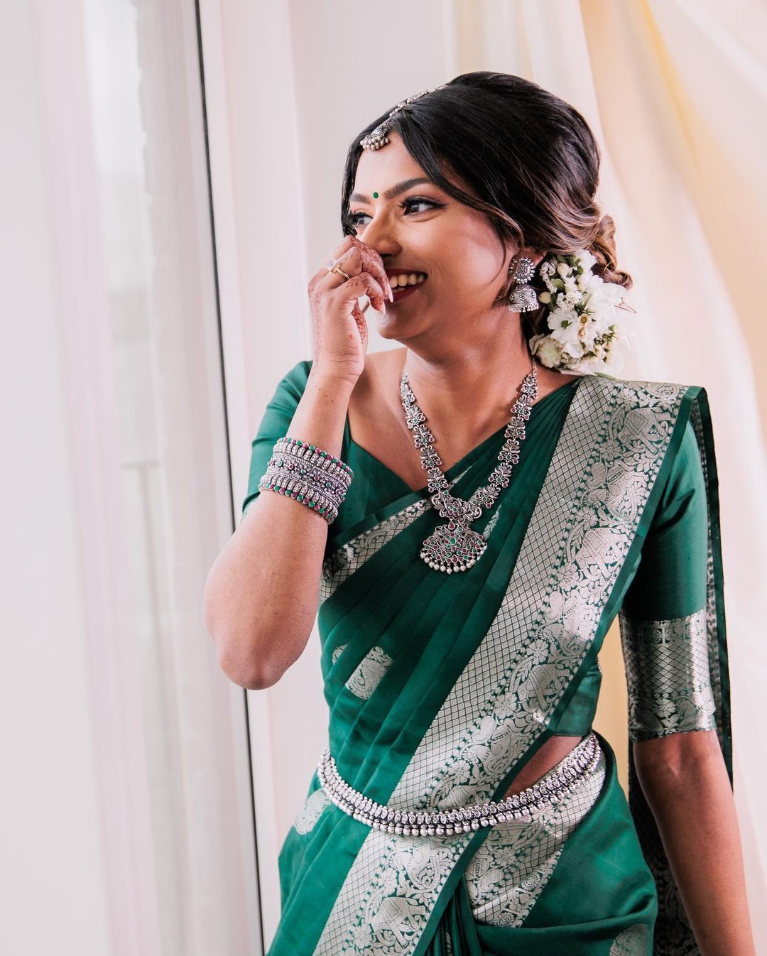 NOZ2TOZ Jacquard Lichi Silk Green Saree With Unstitched Blouse Piece - Distacart