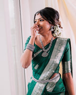 Thumbnail for NOZ2TOZ Jacquard Lichi Silk Green Saree With Unstitched Blouse Piece - Distacart