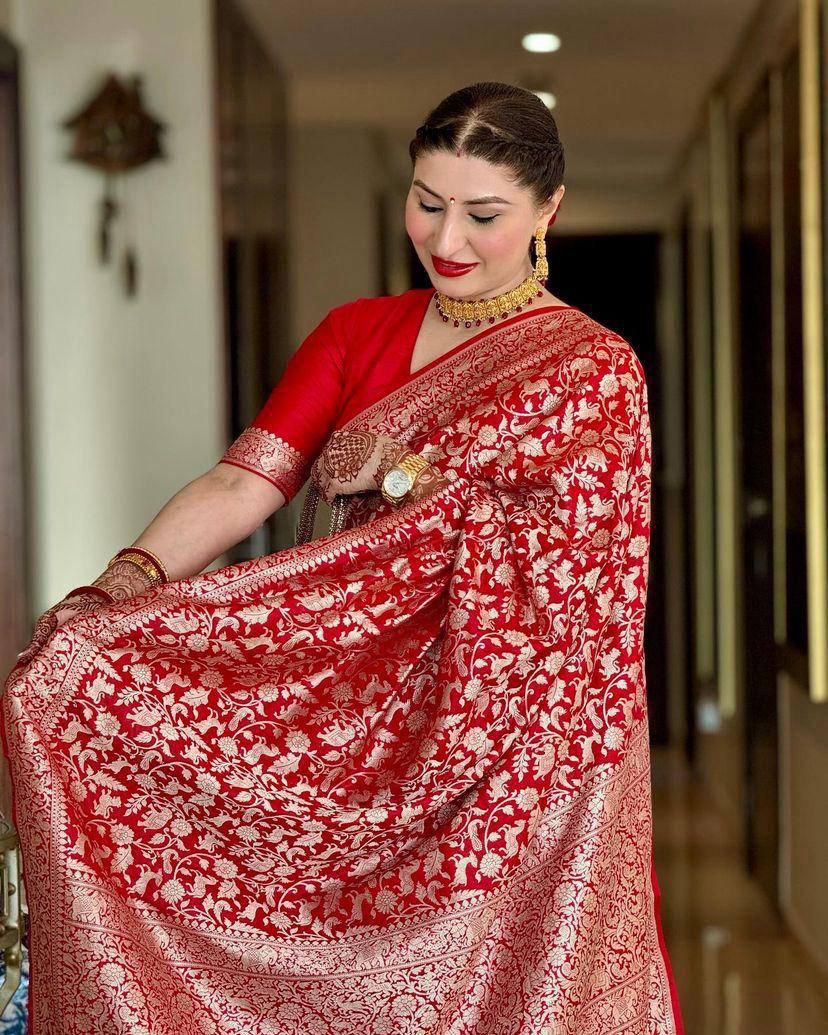 NOZ2TOZ Jacquard Lichi Silk Red Saree With Unstitched Blouse Piece - Distacart