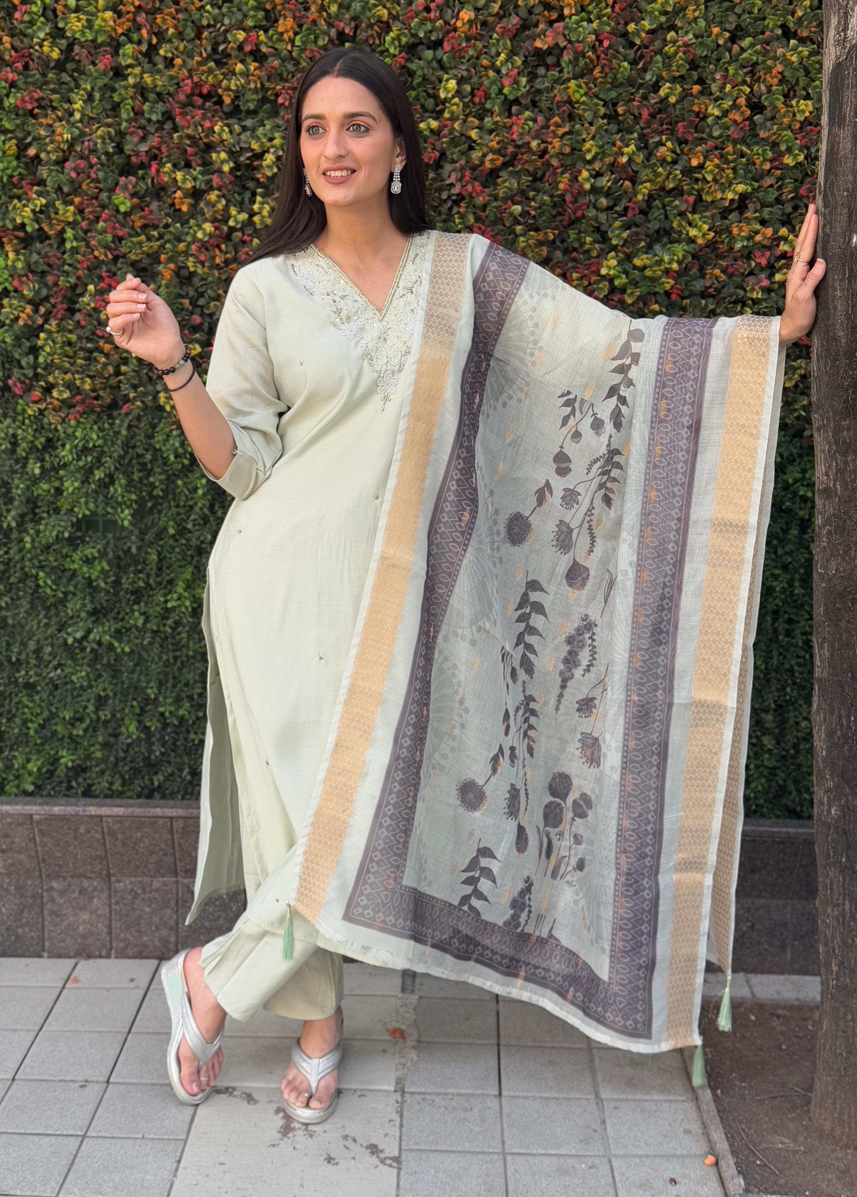 Vedant Vastram Kurta Pant Set With Dupatta Having Beautiful Handwork - Light Pista - Distacart