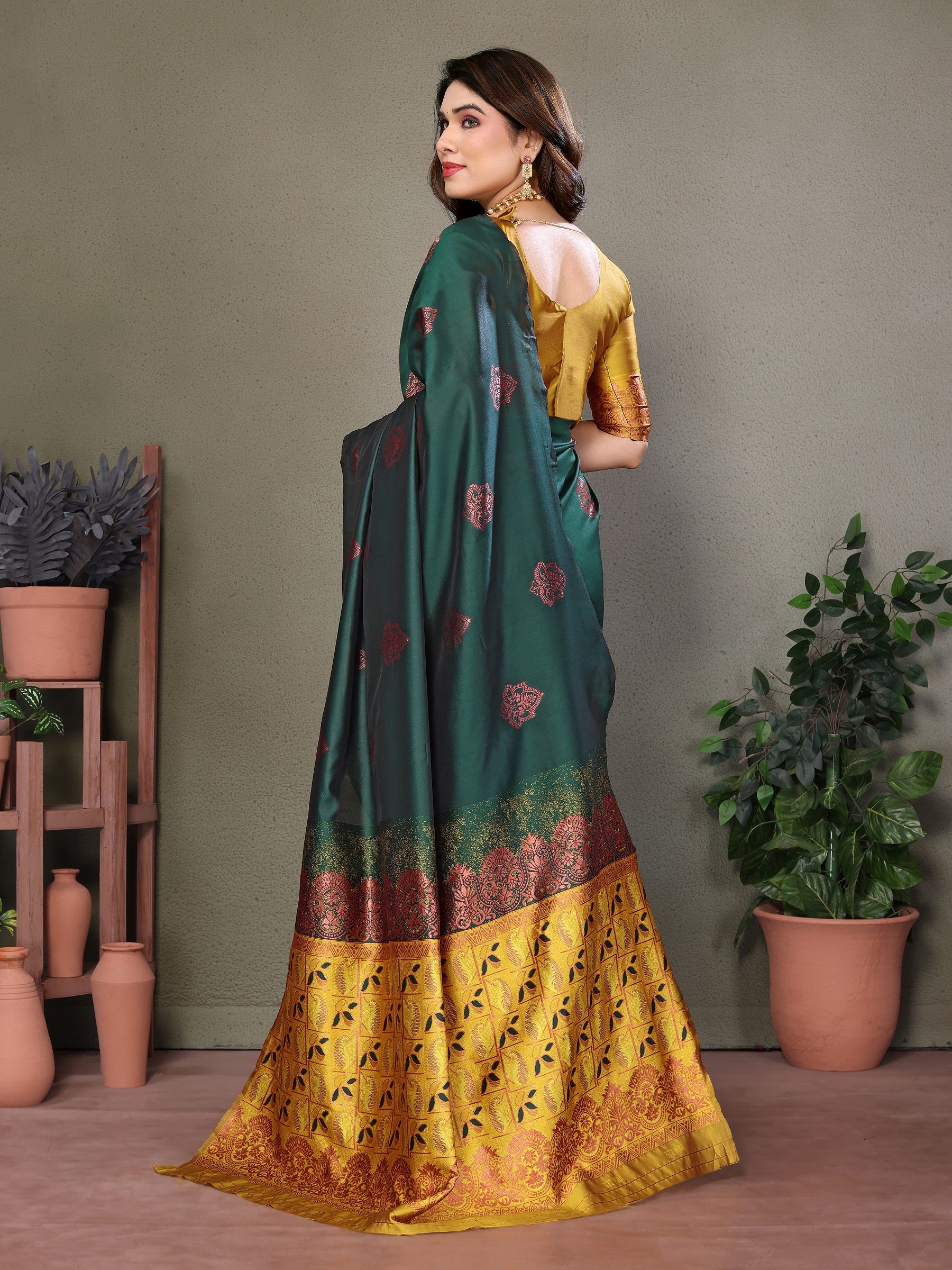 Vedant Vastram Soft Litchi Silk Kanjeevaram Saree - Green - Distacart