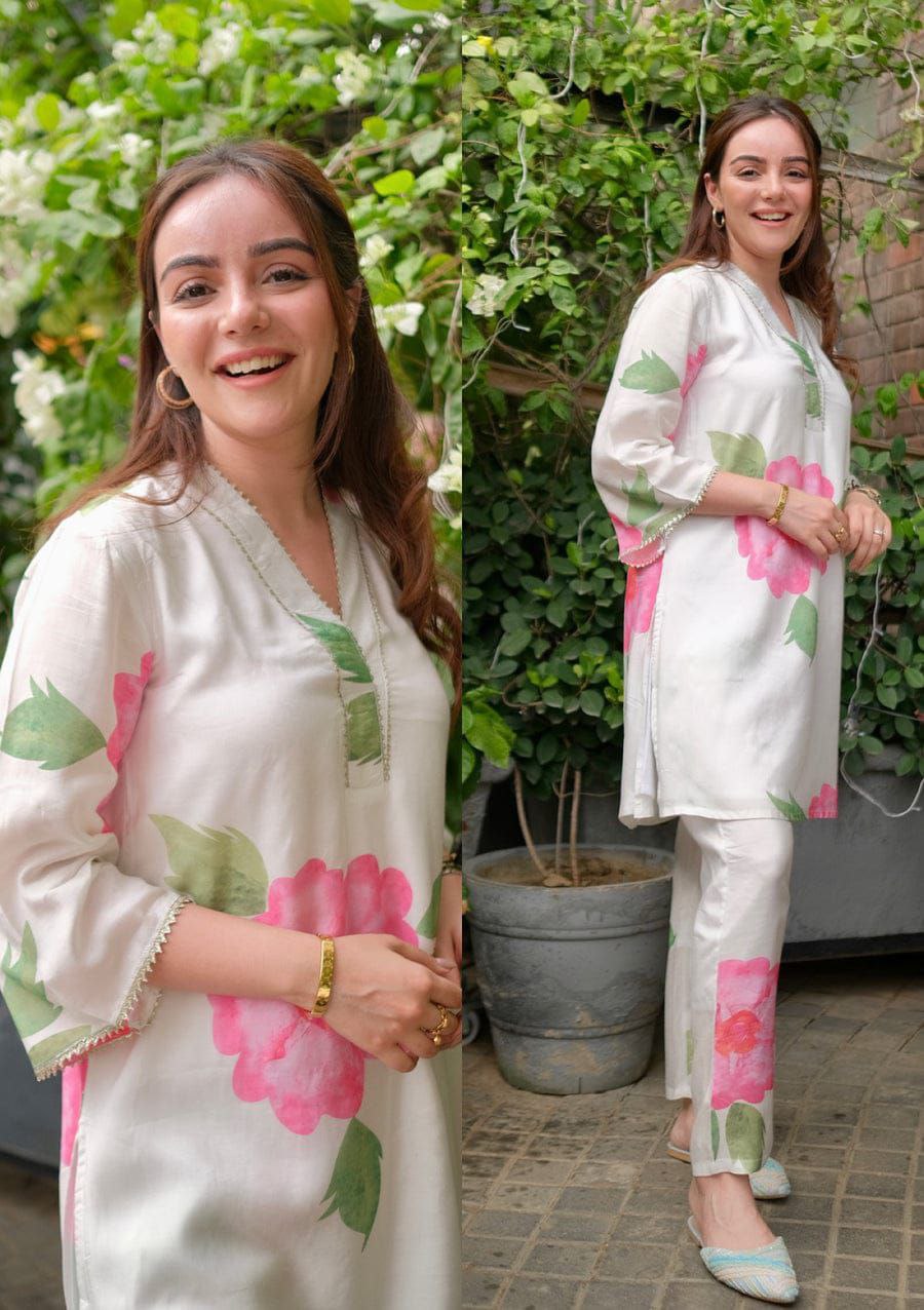 NOZ2TOZ Women V Neck Knee Length 3/4 Sleeves Rayon Floral Printed Co-Ords Set - White