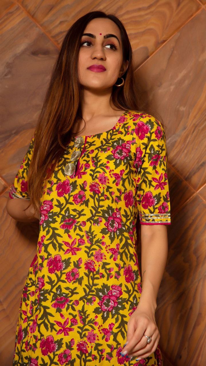 NOZ2TOZ Women Floral Printed Knee Length Elbow Length Sleeves Round Neck Kurti And Palazzo Set With Net Dupatta - Mustard - Distacart