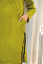 Thumbnail for NOZ2TOZ Women's Knee Length Mandrian Collar Neck 3/4 Sleeves Solid Co-Ords Set - Green - Distacart