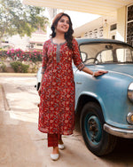 Thumbnail for NOZ2TOZ Women Floral Printed Knee Length V Neck Rayon Kurti And Pant Set With Printed Dupatta - Maroon - Distacart