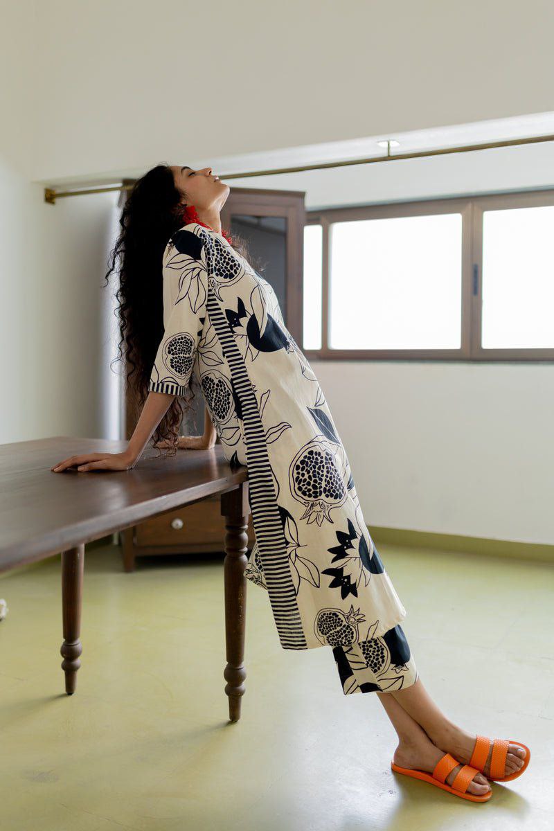 NOZ2TOZ Women's Printed Knee Length Stylish Co-Ords Set - White - Distacart