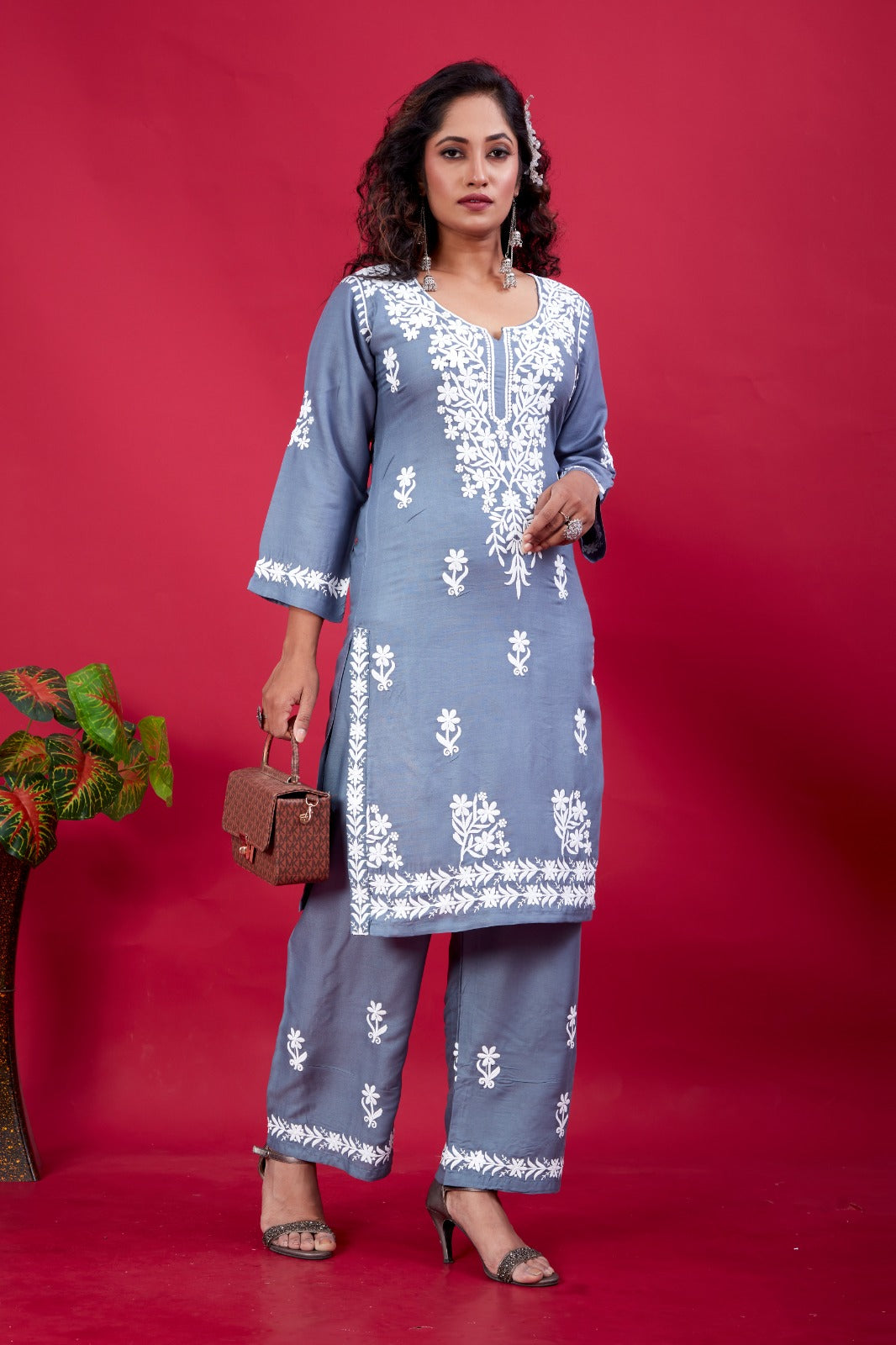 Lyush Women Party Wear Lucknowi Embroidery Worked Kurta With Pant - Grey